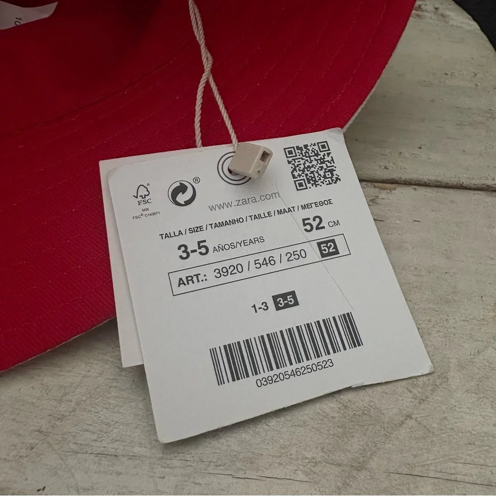 NWT Zara Kids NEW Malibu Reversible Blue, Red and White Bucket Hat Embroidered